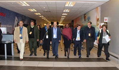 Los Cinco viajan a Cape Town sede del Parlamento sudafricano
